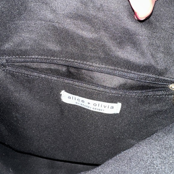 Alice + Olivia By Stacy Bendet Daisy Duffel Print Bag - Picture 3 of 11